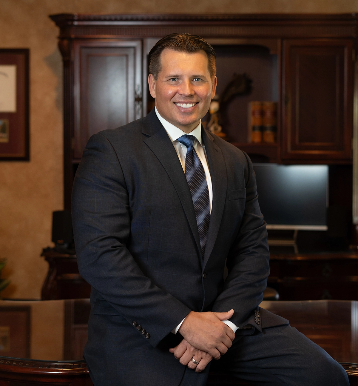 Portrait of Jed Main, a Board Certified Personal Injury Lawyer serving seriously hurt clients throughout Orlando, Orange County, and Central Florida.
